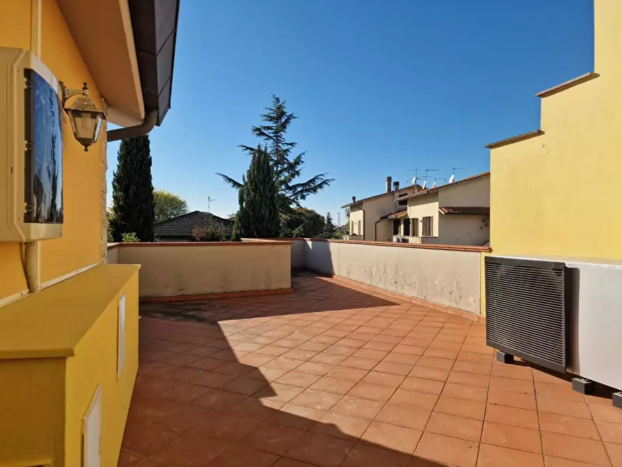 Immagine 40 di Villa in vendita  a Crespina Lorenzana