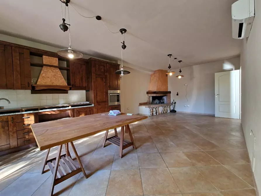 Immagine 16 di Villa in vendita  a Crespina Lorenzana