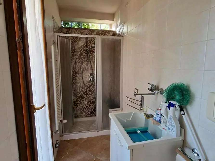 Immagine 43 di Villa in vendita  a Crespina Lorenzana