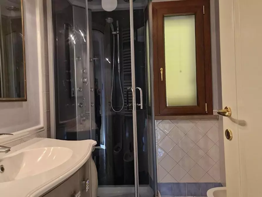 Immagine 35 di Villa in vendita  a Crespina Lorenzana