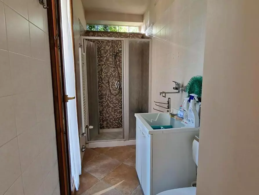 Immagine 42 di Villa in vendita  a Crespina Lorenzana
