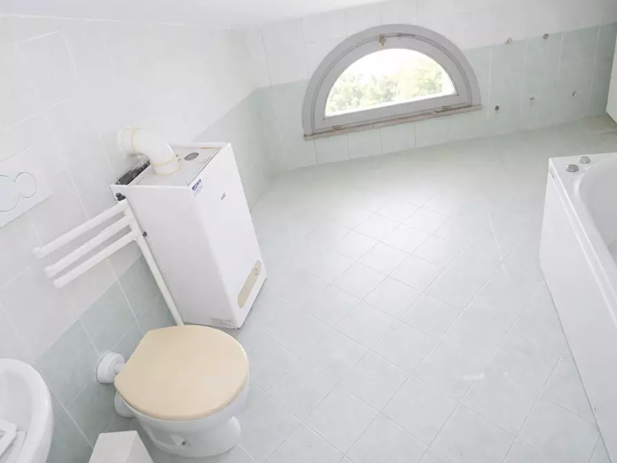 Immagine 13 di Appartamento in vendita  a Cascina