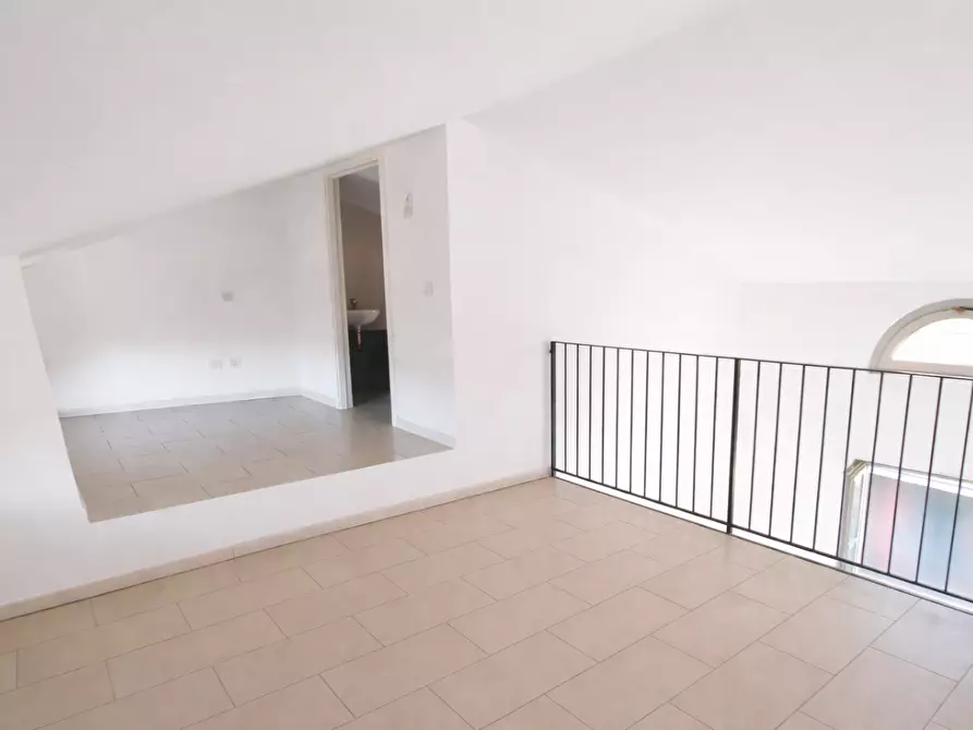 Immagine 10 di Appartamento in vendita  a Cascina