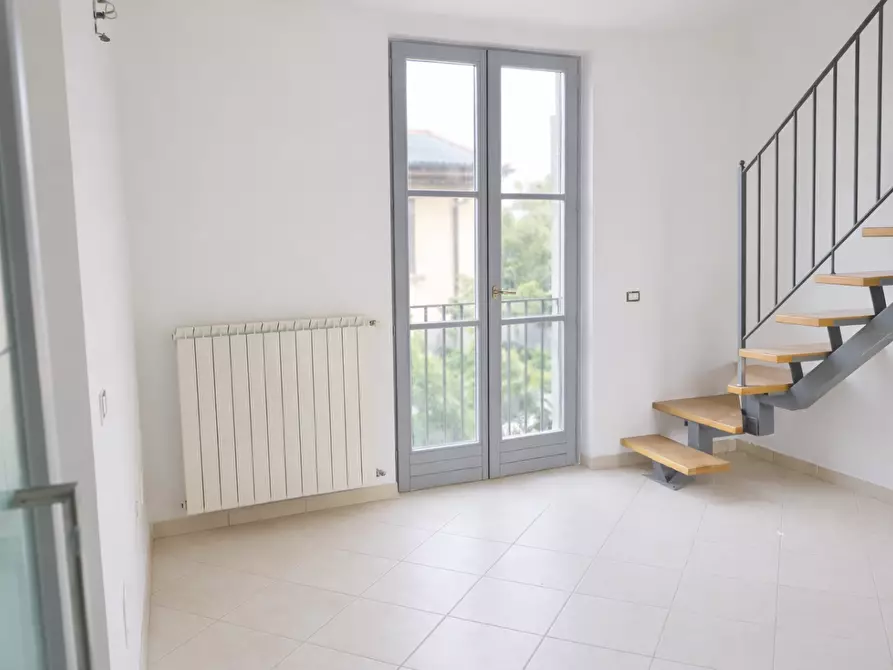 Immagine 3 di Appartamento in vendita  a Cascina