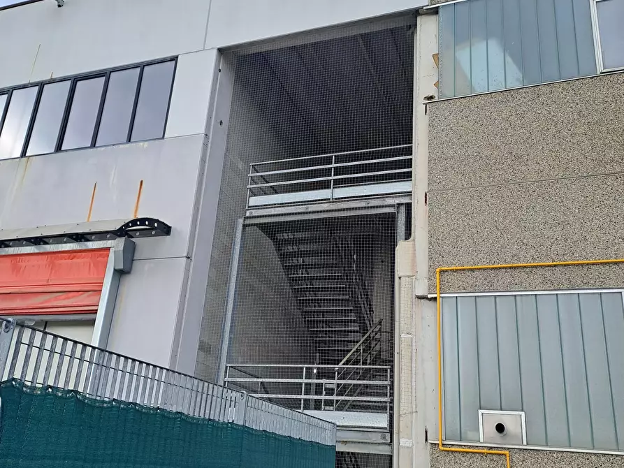 Immagine 4 di Capannone industriale in vendita  a Rosta