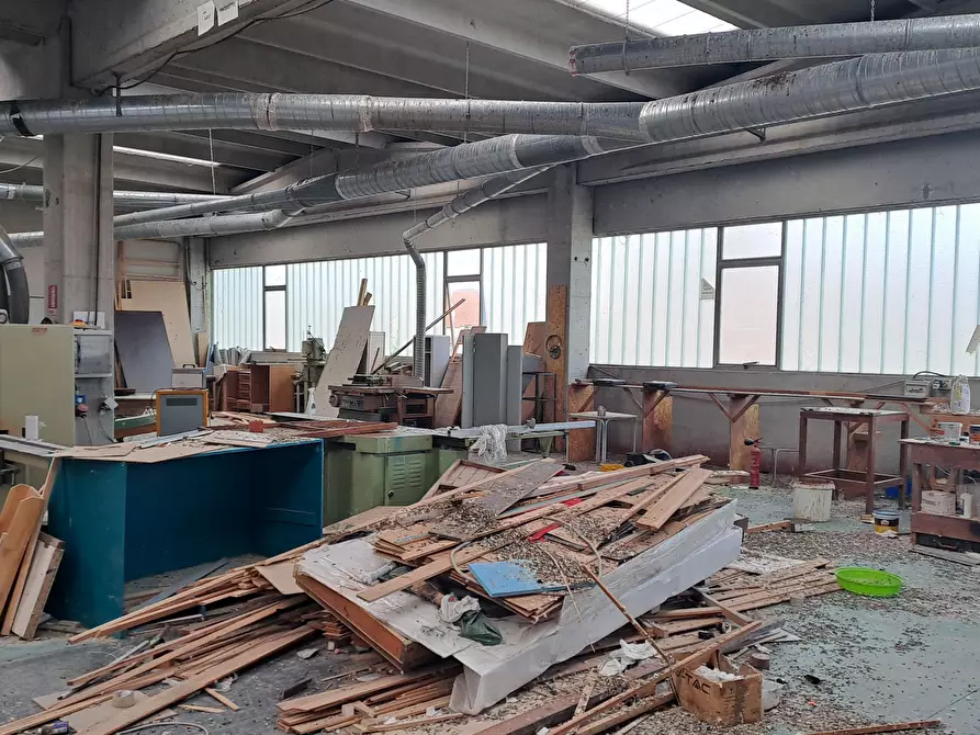 Immagine 7 di Capannone industriale in vendita  a Rosta