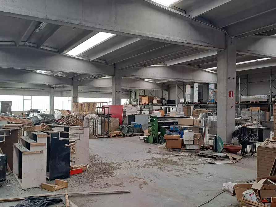 Immagine 9 di Capannone industriale in vendita  a Rosta
