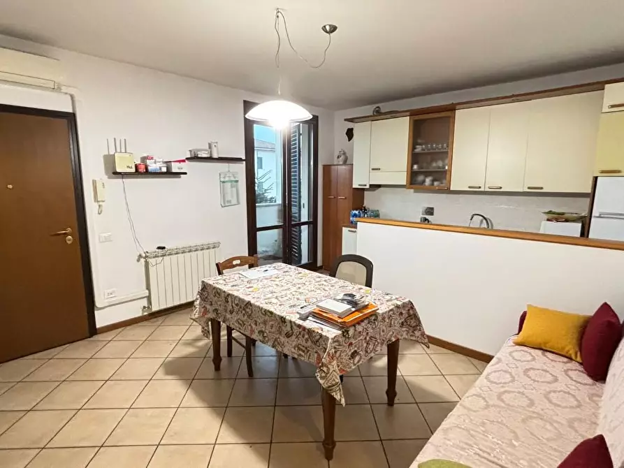 Immagine 1 di Appartamento in vendita  a Pescia