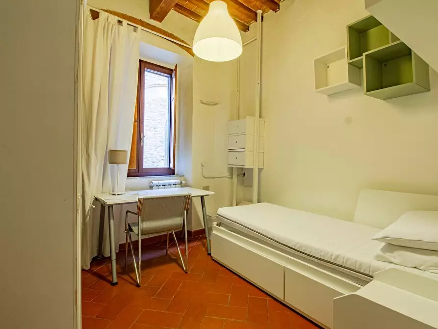 Immagine 10 di Appartamento in vendita  a Pisa