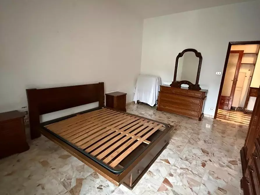 Immagine 26 di Appartamento in vendita  a Massa