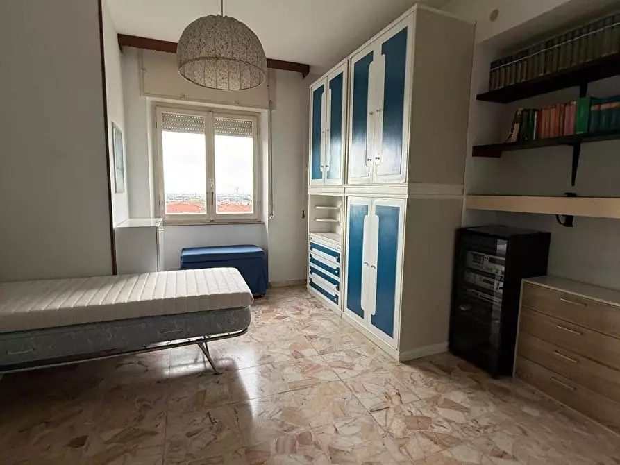 Immagine 15 di Appartamento in vendita  a Massa