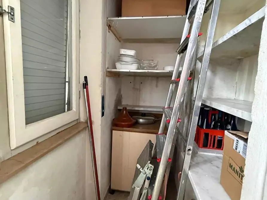 Immagine 12 di Appartamento in vendita  a Massa