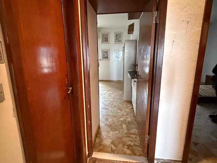 Immagine 18 di Appartamento in vendita  a Massa