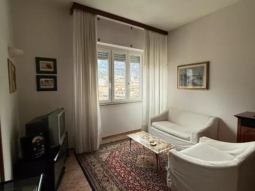 Immagine 4 di Appartamento in vendita  a Massa