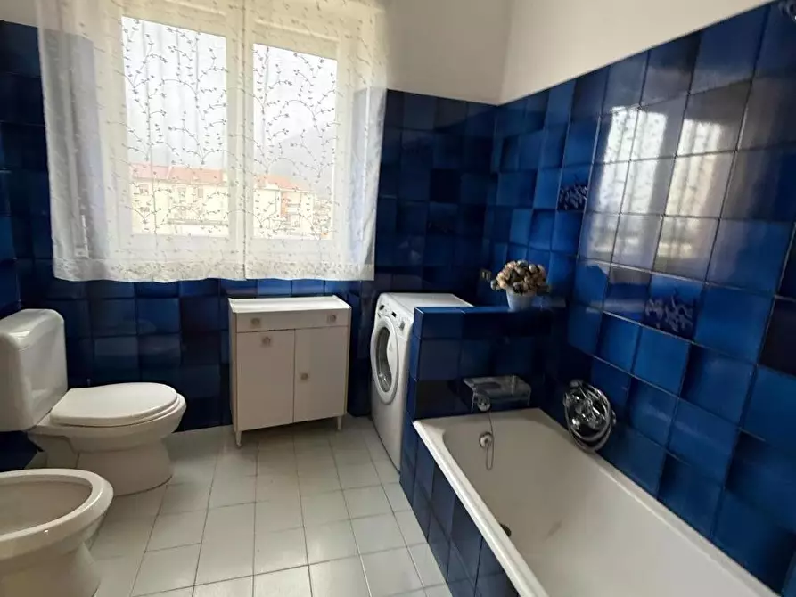 Immagine 29 di Appartamento in vendita  a Massa