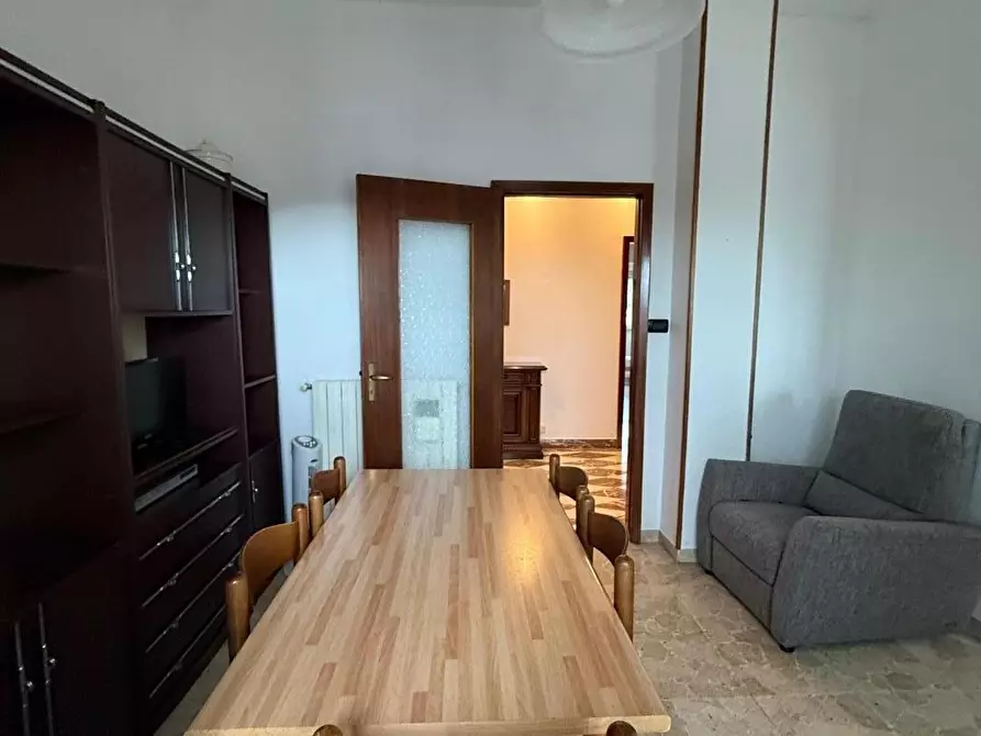 Immagine 11 di Appartamento in vendita  a Massa