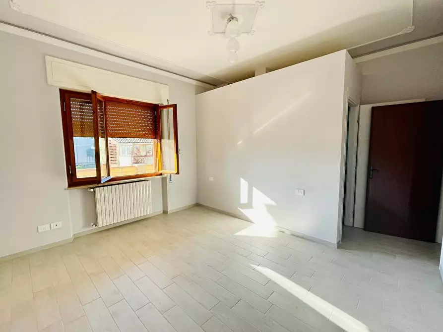 Immagine 13 di Appartamento in vendita  a Capannori