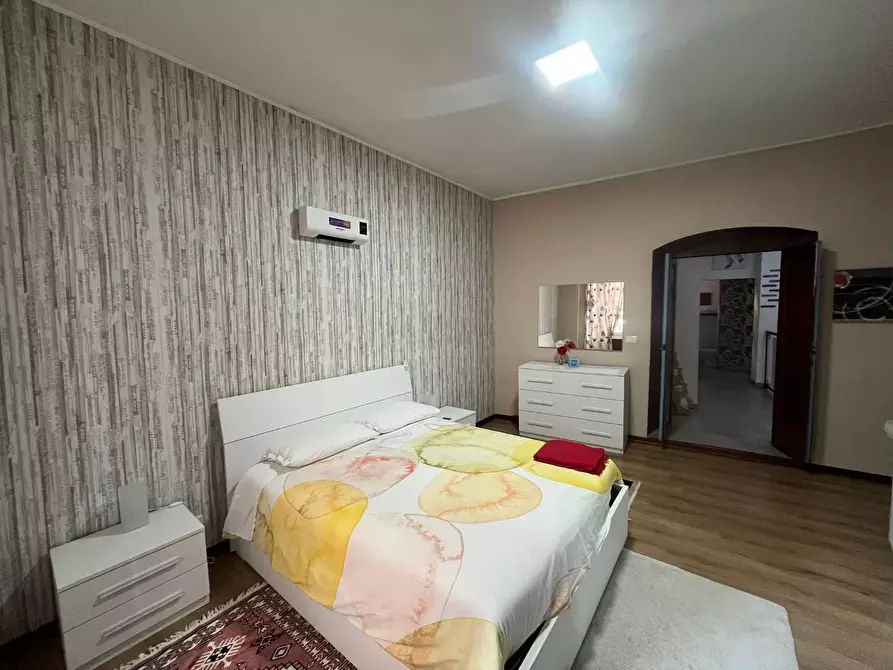 Immagine 24 di Porzione di casa in affitto  a Carrara