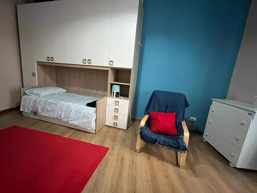 Immagine 22 di Porzione di casa in affitto  a Carrara