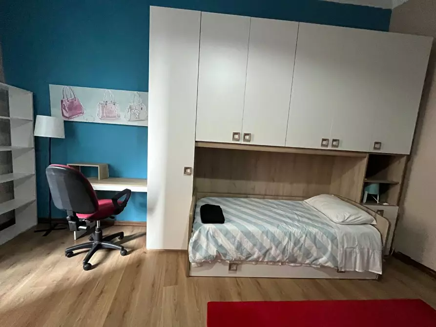 Immagine 18 di Porzione di casa in affitto  a Carrara