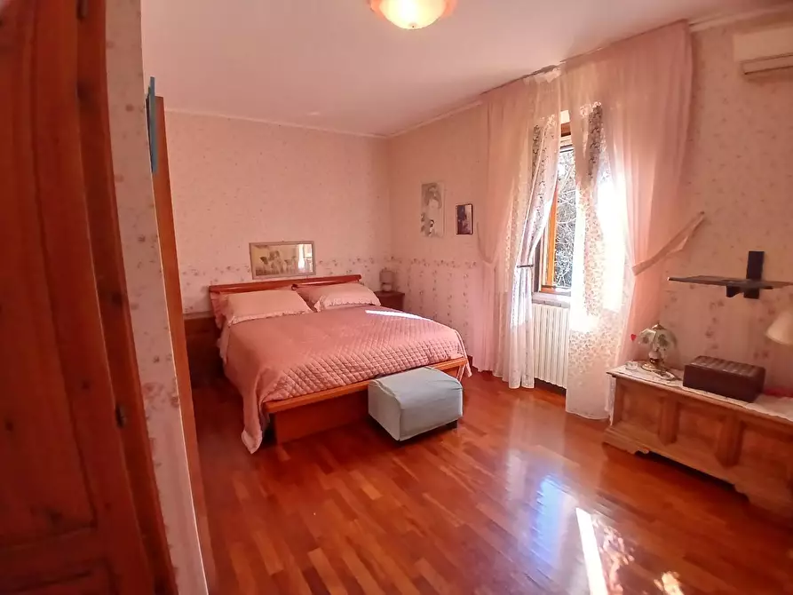 Immagine 22 di Villa in vendita  a Collesalvetti