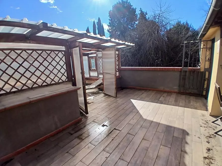 Immagine 42 di Villa in vendita  a Collesalvetti