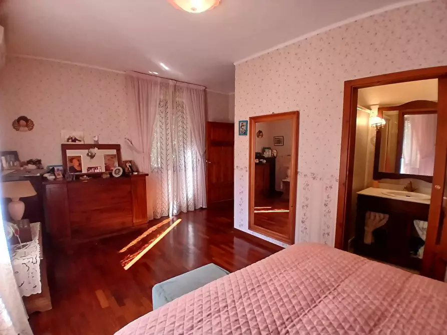 Immagine 24 di Villa in vendita  a Collesalvetti