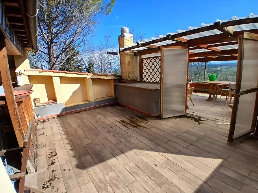 Immagine 41 di Villa in vendita  a Collesalvetti