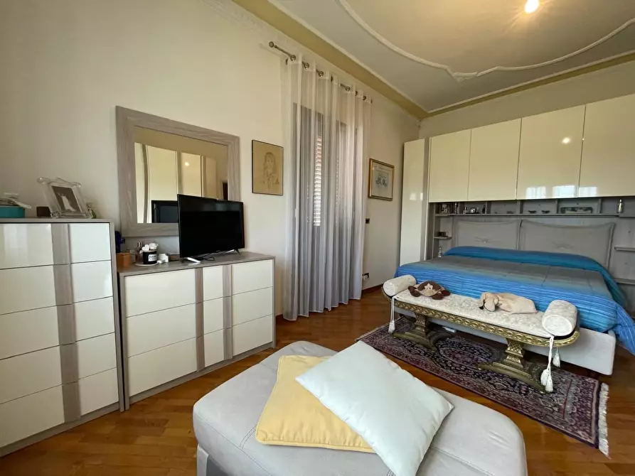 Immagine 14 di Casa bifamiliare in vendita  a Lucca