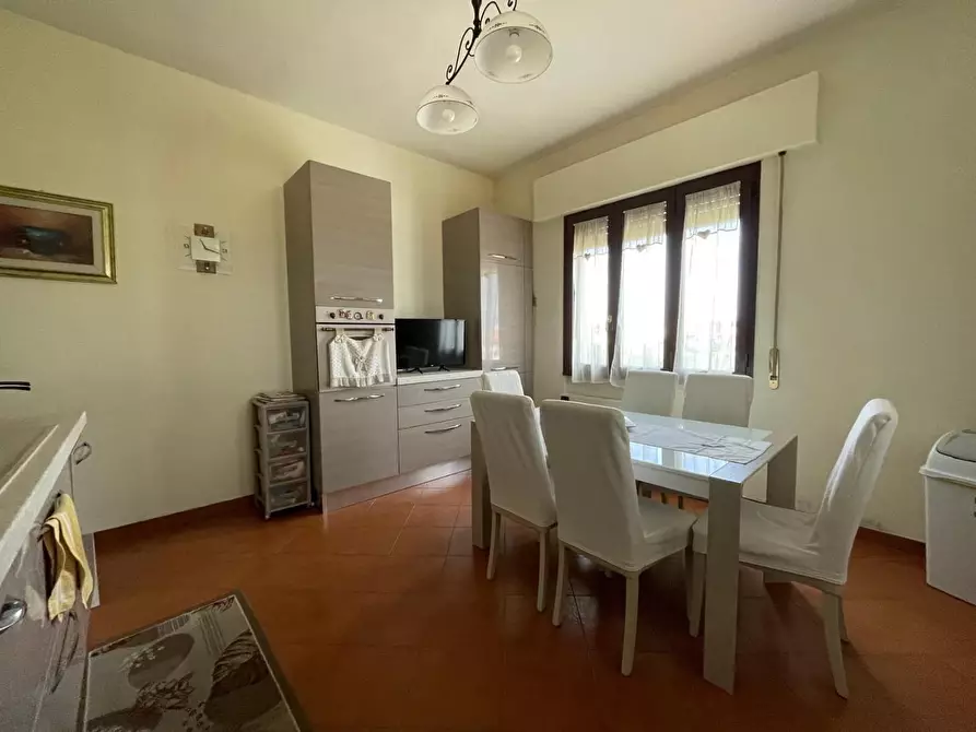 Immagine 34 di Casa bifamiliare in vendita  a Lucca