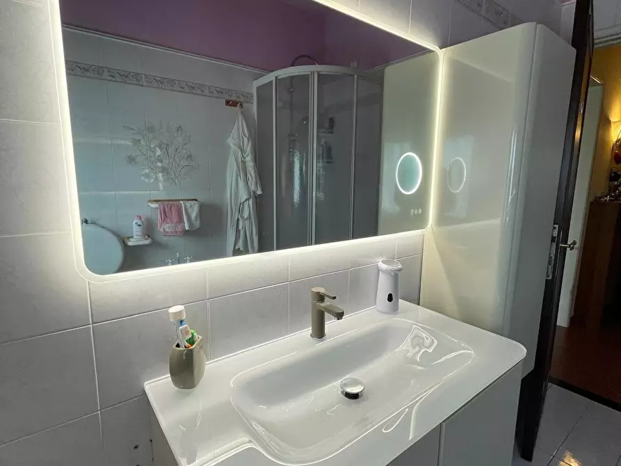 Immagine 29 di Casa bifamiliare in vendita  a Lucca