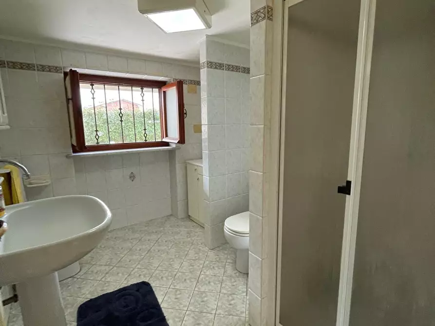 Immagine 44 di Casa bifamiliare in vendita  a Lucca