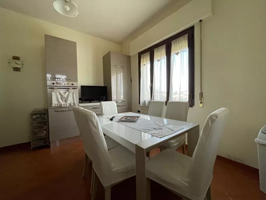 Immagine 33 di Casa bifamiliare in vendita  a Lucca