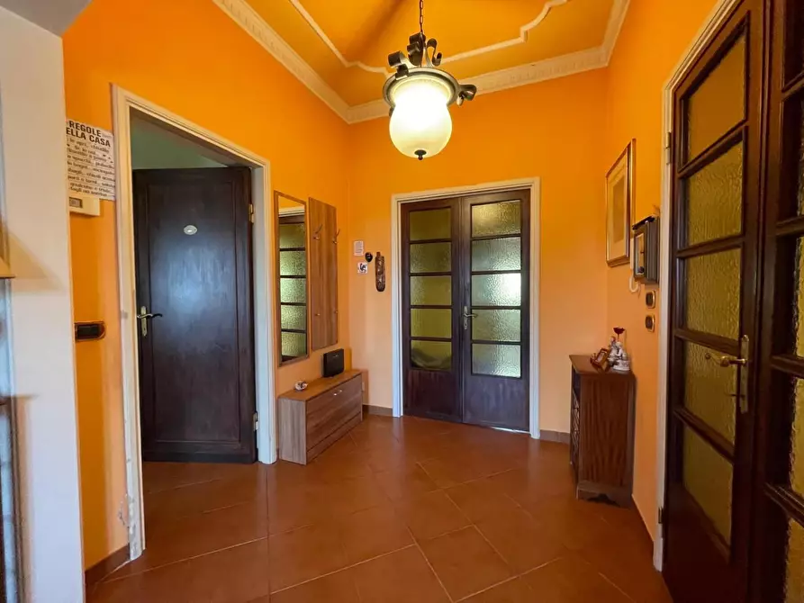 Immagine 11 di Casa bifamiliare in vendita  a Lucca