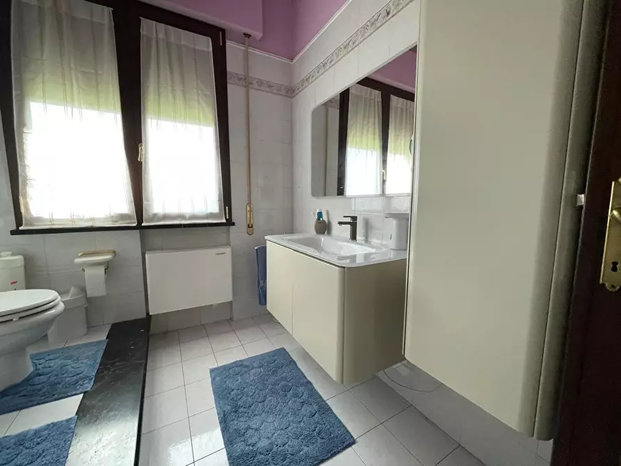 Immagine 27 di Casa bifamiliare in vendita  a Lucca