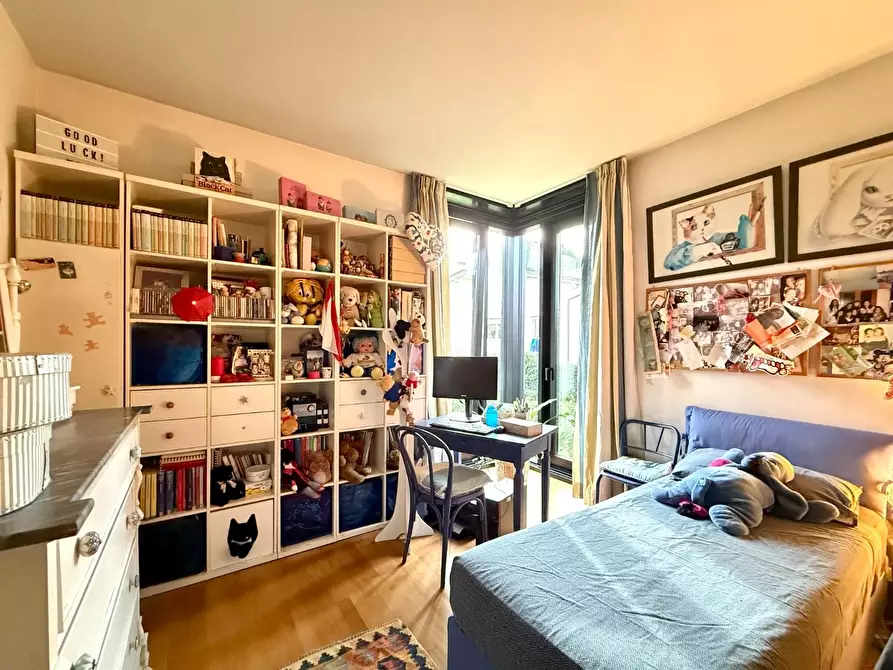 Immagine 50 di Appartamento in vendita  a Lucca