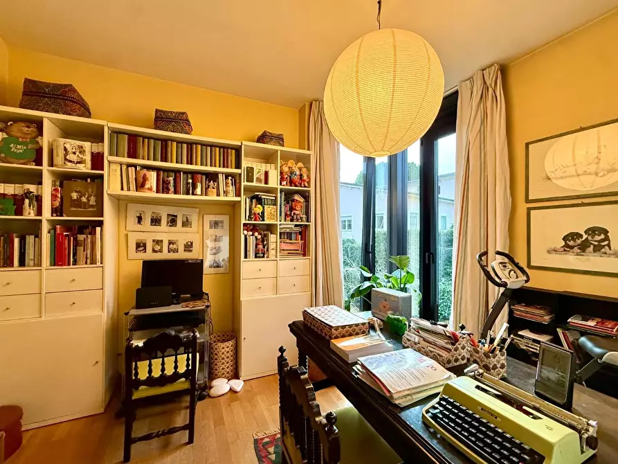 Immagine 49 di Appartamento in vendita  a Lucca