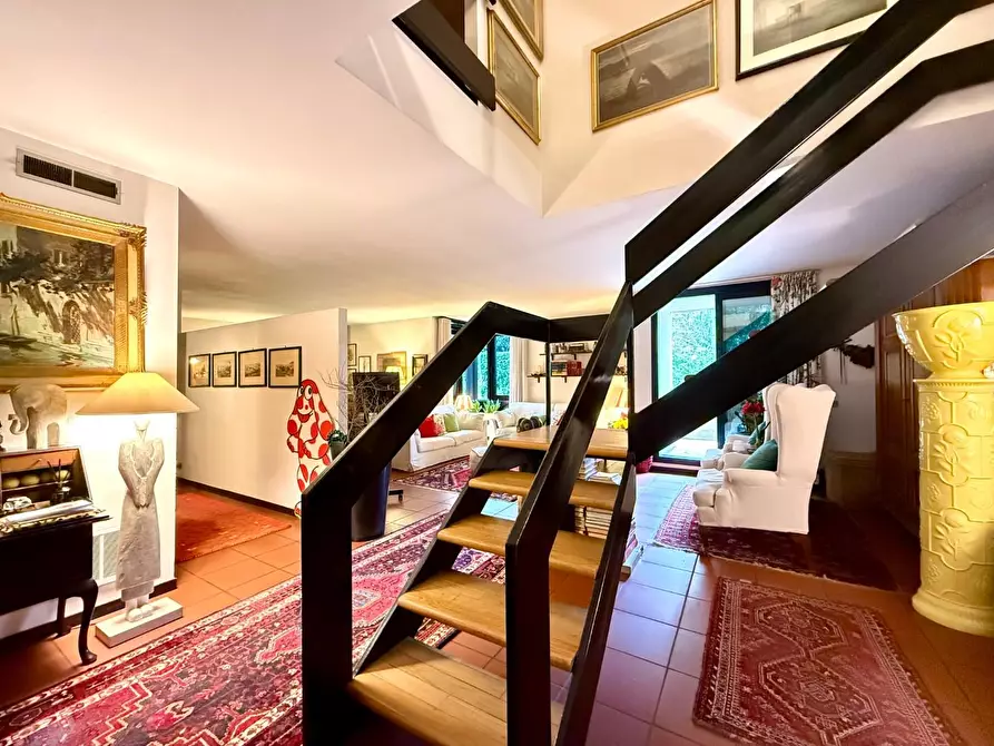 Immagine 32 di Appartamento in vendita  a Lucca