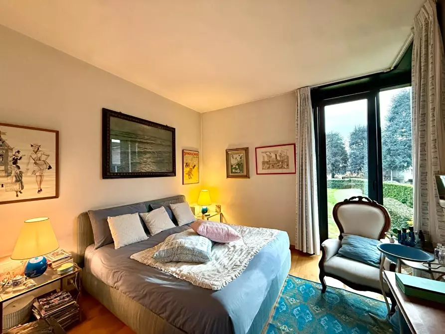 Immagine 18 di Appartamento in vendita  a Lucca