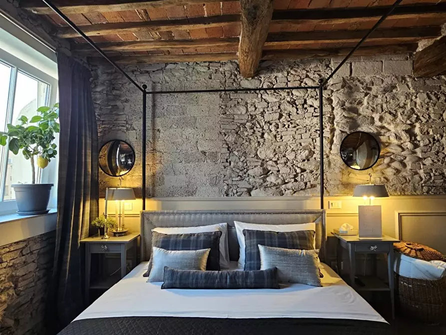 Immagine 3 di Appartamento in vendita  a Lucca