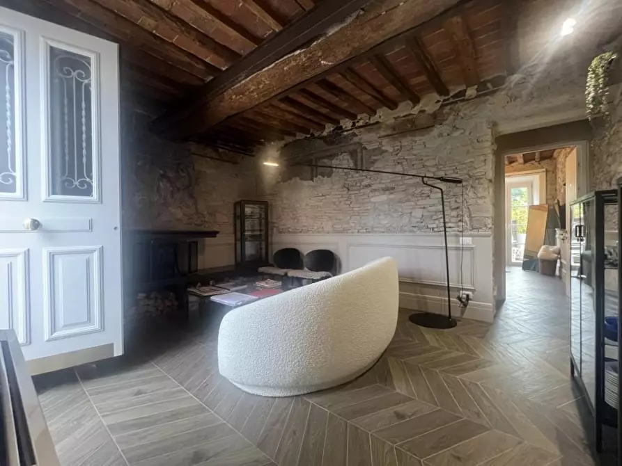 Immagine 1 di Terratetto in vendita  a Lucca