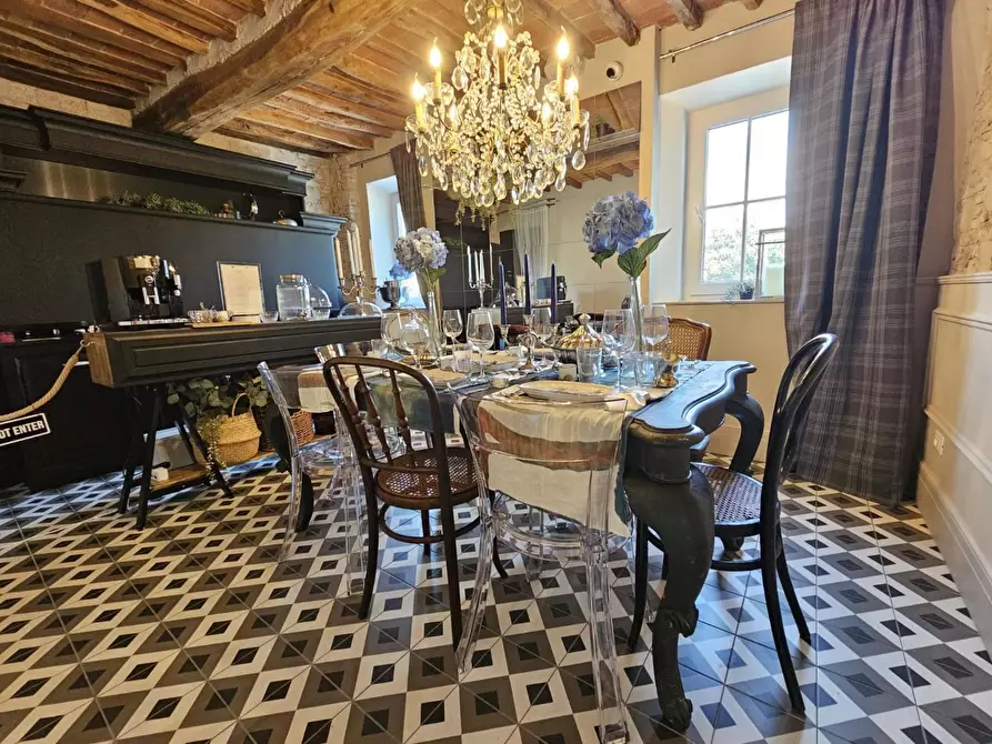 Immagine 1 di Appartamento in vendita  a Lucca