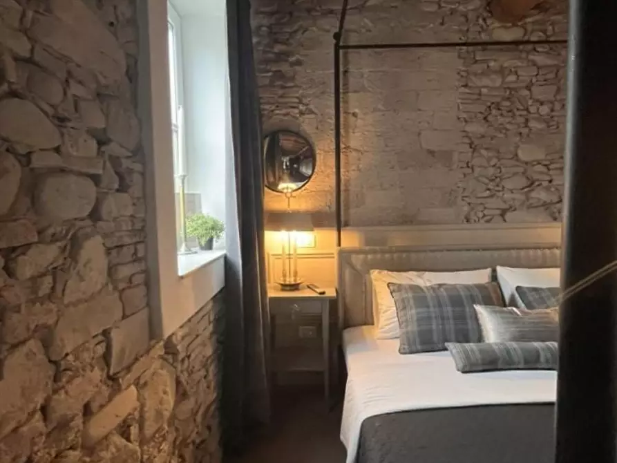 Immagine 20 di Terratetto in vendita  a Lucca