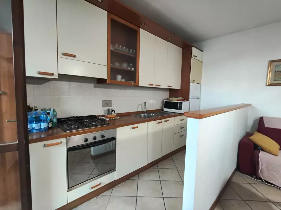 Immagine 4 di Appartamento in vendita  a Pescia