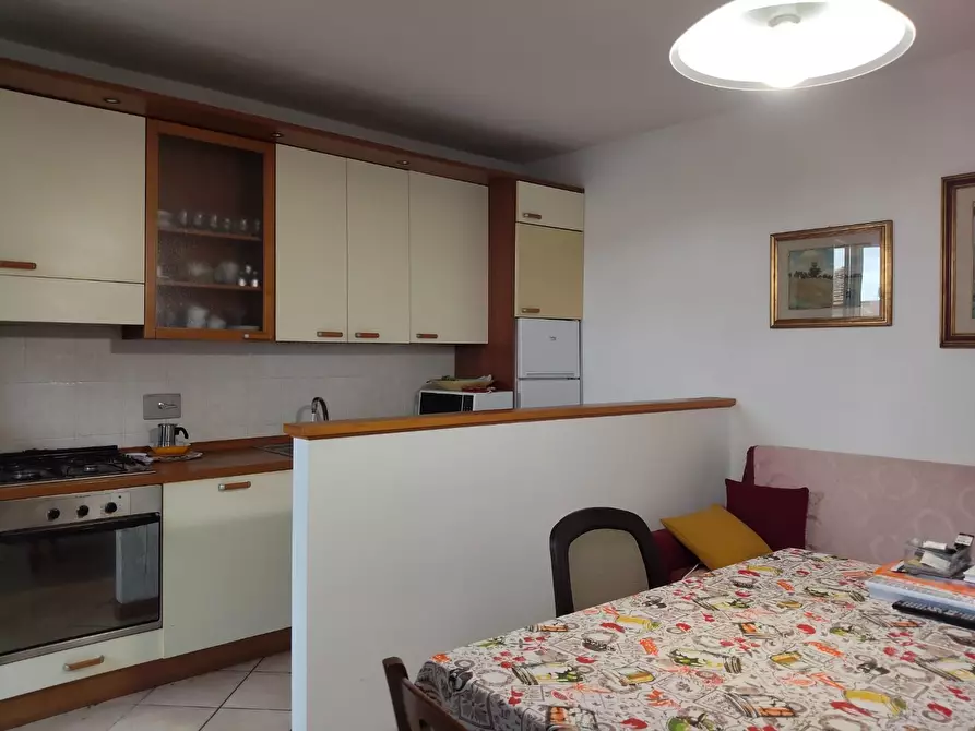 Immagine 3 di Appartamento in vendita  a Pescia