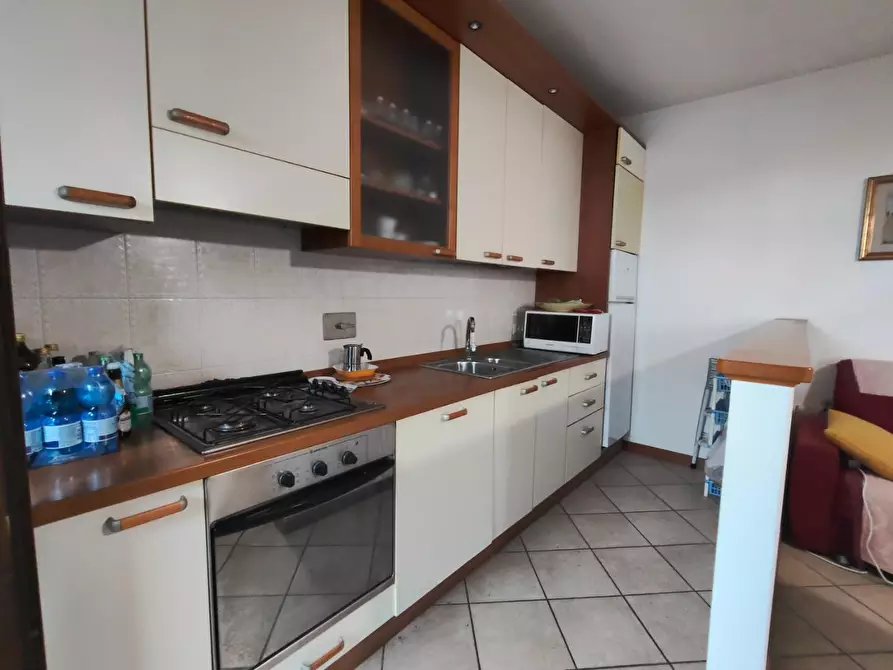 Immagine 11 di Appartamento in vendita  a Pescia