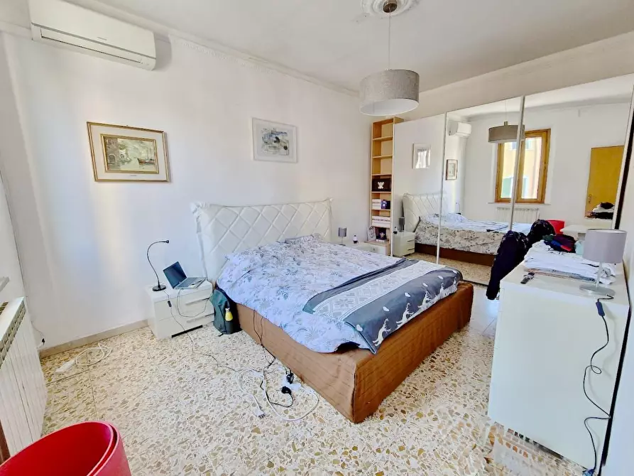 Immagine 13 di Appartamento in vendita  a Pisa