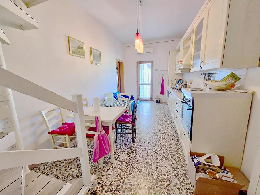 Immagine 2 di Appartamento in vendita  a Pisa