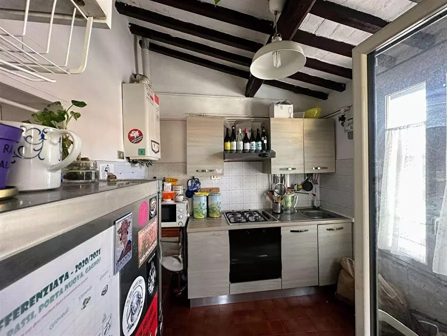 Immagine 4 di Appartamento in vendita  a Pisa