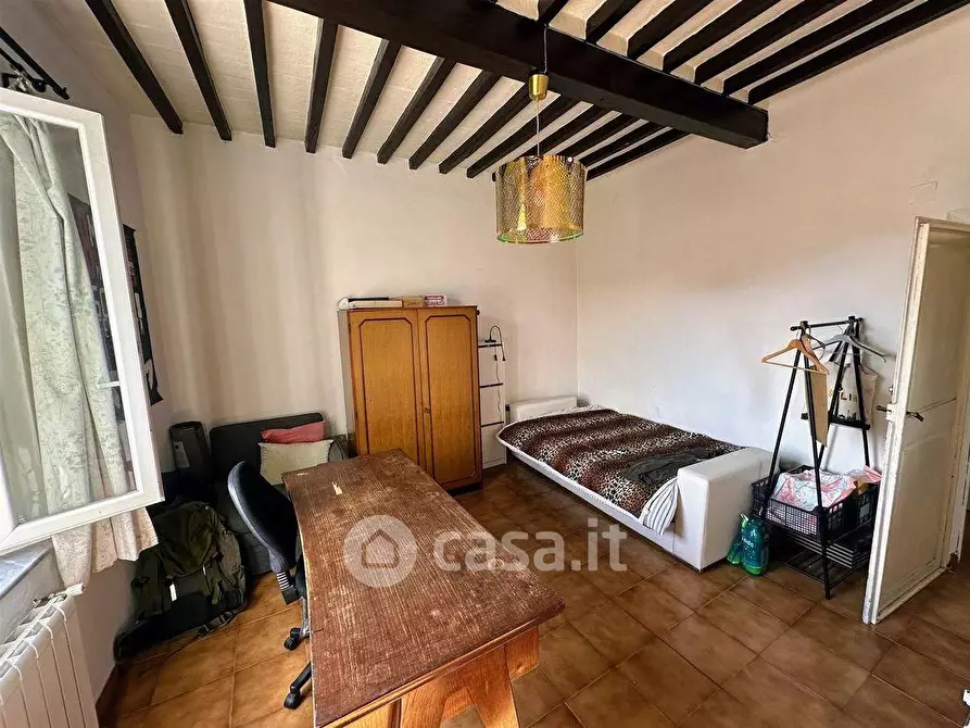 Immagine 17 di Appartamento in vendita  a Pisa